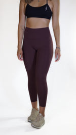 Load image into Gallery viewer, Ascend Leggings-Wine
